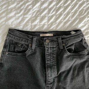 Levi’s High Waisted Mom Jeans
